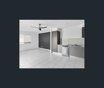 Ground Floor Unit in Quiet Complex - 6-month lease - Photo 3