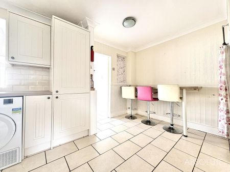 2 bedroom terraced house to rent - Photo 3