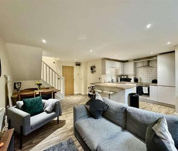 Bridge End, Rastrick, Brighouse, HD6 - Photo 1