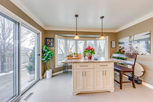 For Lease - 4220 Millcroft Park Drive, Burlington, Ontario - Photo 1