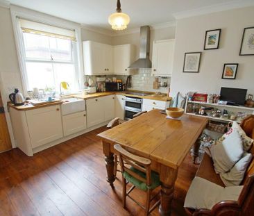 3 bedroom terraced house to rent - Photo 6