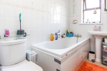 2 bedroom terraced house to rent - Photo 5