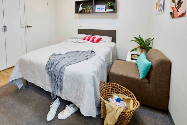 Signature Plus Studio, Double Bed - Photo 1