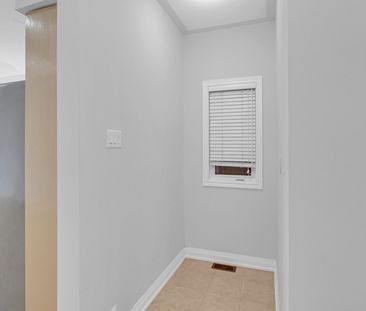 For Lease - 107 Frenchpark Circle, Brampton, Ontario - Photo 5