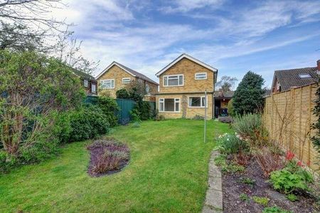 Place Farm Way, Monks Risborough, Buckinghamshire, HP27 - Photo 5