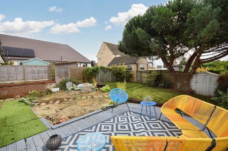 3 bedroom semi-detached house to rent - Photo 4