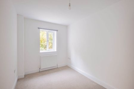 Uphill Drive, Larkhall - Photo 4