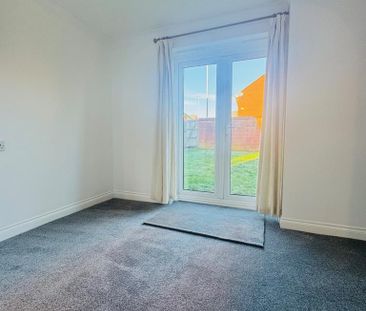 4 bedroom detached house to rent - Photo 5