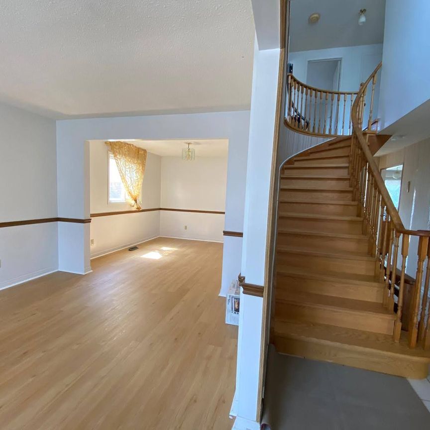 For Lease - 12 Blue Eagle Trail Unit# Room1, Toronto, Ontario - Photo 1