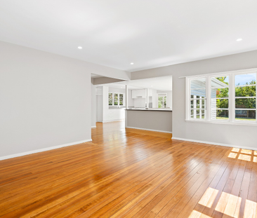 4 bedroom home in Fendalton - Photo 4