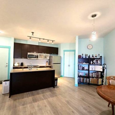 Spacious 1bd+1bth Condo Unit in Clayton - $1,900/month - Photo 3