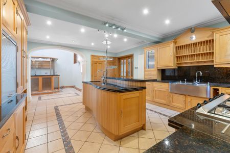 7 bedroom detached house to rent - Photo 5