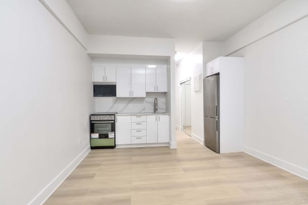 1900 avenue Lincoln - Cozy Studio Apartment for Rent - Photo 1