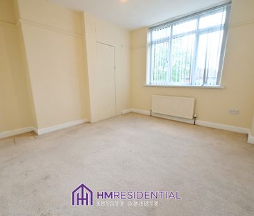 Royal Crescent , Fenham - Photo 2
