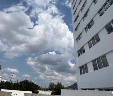 Departamento en DEPARTAMENTO EN RENTA "TORRE ICONOS"(CERCA ZONA TEC) - Photo 1