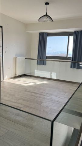 Μεζονέτα για ενοικίαση Αγία Τριάδα (Φάληρο - Ιπποκράτειο) - Φωτογραφία 2