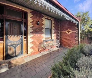 5 Ashley Street, Ironbark - Photo 2