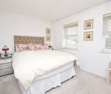 14, Park Road, Oulton, Leeds, West Yorkshire, LS26 8FX - Photo 4