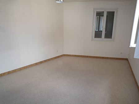 Location appartement 1 pièce, 31.79m², Taverny - Photo 2