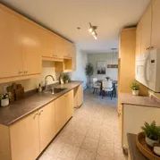 1 room apartment of 102m² in Longueuil - Photo 2