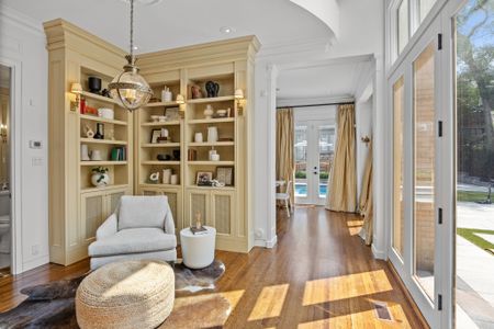 For Lease - 103 Dunloe Road, Toronto, Ontario - Photo 2