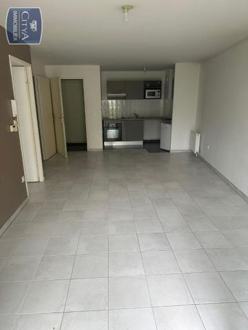 Location Appartement 2 pièces 44m² BEAUVAIS 60000 - Photo 2