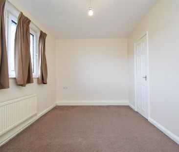 Ruskin Drive, Castleford - Photo 6