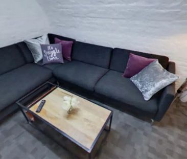 Bronze Twin Studio - Photo 2
