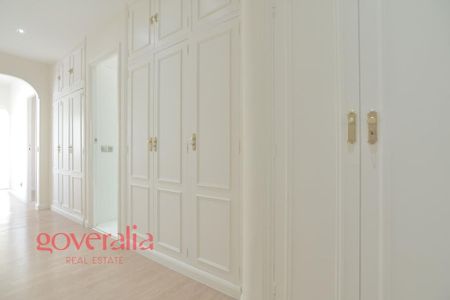 4 room luxury Apartment for rent in Madrid, Autonomous Region of Madrid - Photo 2