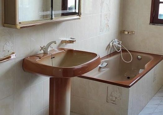 Quarto de casal com casa de banho privada em Viana