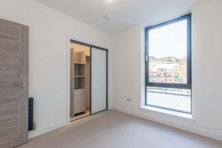 2 bedroom flat to rent - Photo 4
