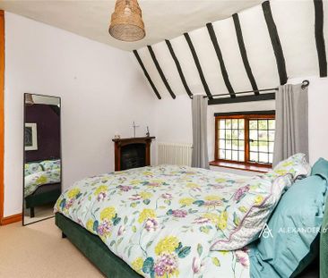 2 bedroom semi-detached house to rent - Photo 6