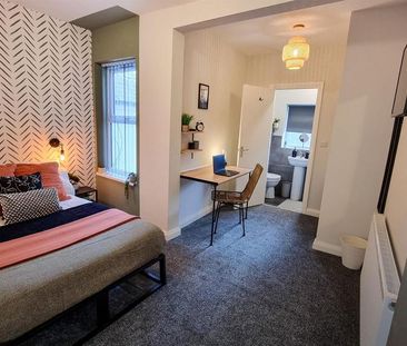 1 bedroom in a house share to rent - Photo 6