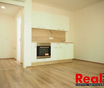 Pronájem bytu 1+kk a garsoniéry 36 m², Moravanská 379, Brno - Fotografie 6