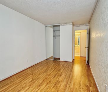 For Lease - 11 Townsgate Drive Unit# 206, Vaughan, Ontario - Photo 2