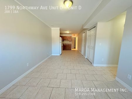 SPACIOUS 2BED/1BATH OPEN CONCEPT UNIT NEAR HURON CHURCH+ UTILITIES - Photo 2