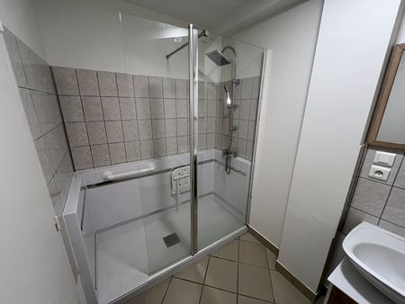 Location Appartement 3 pièces 69m² - Photo 5