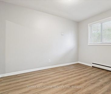 For Lease - 2344 Queensway Drive Unit# 4, Burlington, Ontario - Photo 5