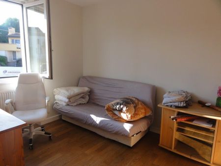 Location Appartement 3 pièces 60m² LE CREUSOT 71200 - Photo 2