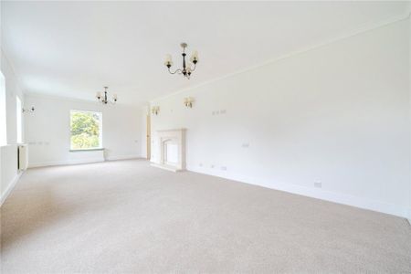 4 bedroom detached house to rent - Photo 2