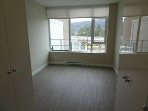 OVER 800 SQFT 1 Bed 1 Bath + Den Apartment in Coquitlam - Photo 5