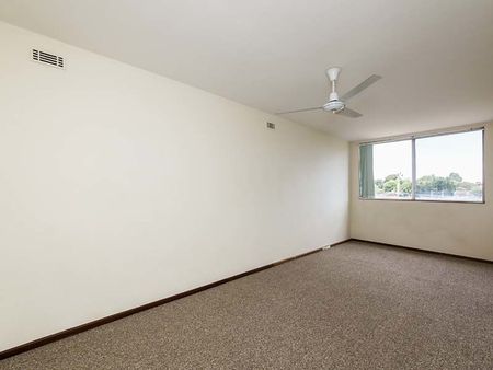 Lovely Views, Great Location!!! - Photo 3