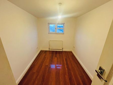 5 bedroom terraced house to rent - Photo 5