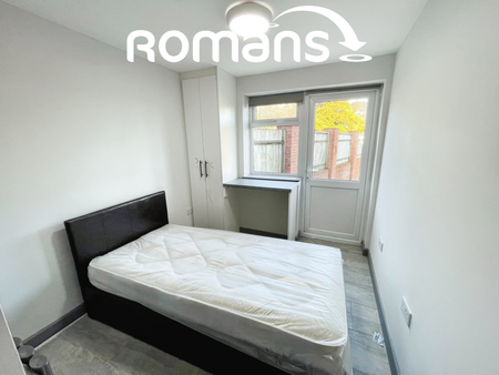 1 bedroom in a house share to rent - Photo 5