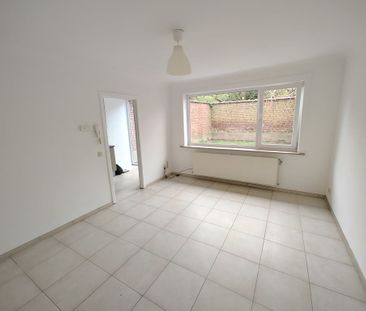 Studio met ruim terras en tuin gelegen in het centrum van Aalst. - Photo 2
