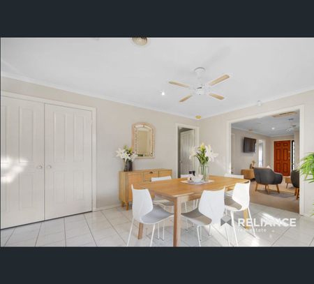 48 Golden Square Crescent, Hoppers Crossing, Vic 3029 - Photo 5