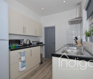 1 bedroom in a house share to rent - Photo 6