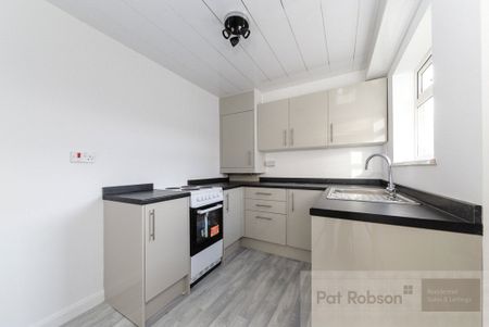 North View, Blyth - Photo 3