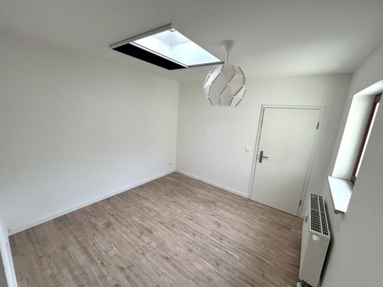 Ihr neues Zuhause: Charmante 3-Raumwohnung mit Balkon in der Magdeburger Altstad - Photo 1