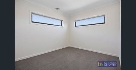 Modern Living in a Prime Kennington Location - Photo 2